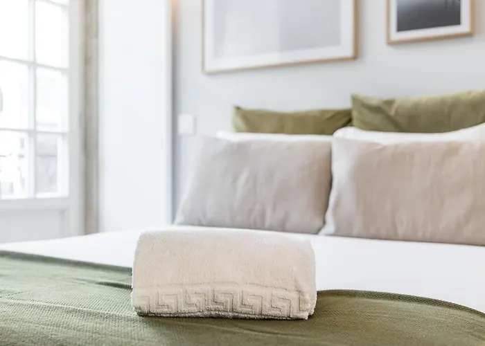 Cedofeita Balcony With Free Parking *