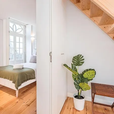 Cedofeita Balcony With Free Parking *