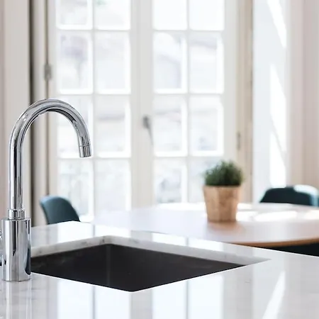 Cedofeita Balcony With Free Parking דירה *