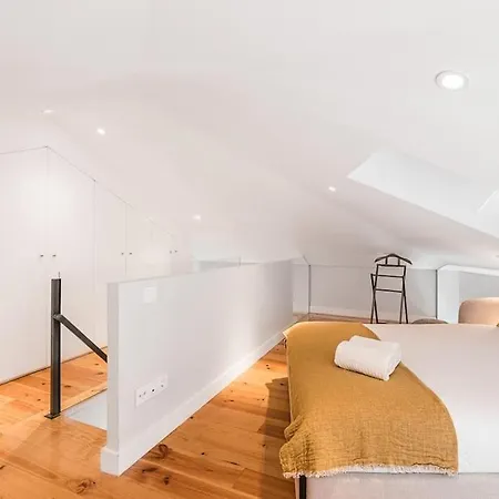 Cedofeita Balcony With Free Parking