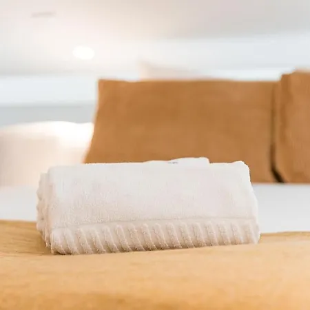 Cedofeita Balcony With Free Parking פורטו