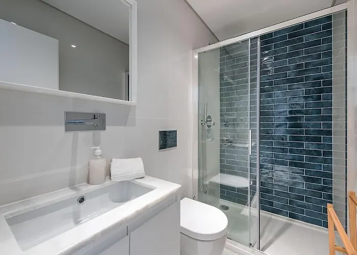 Appartement Cedofeita Balcony With Free Parking Oporto