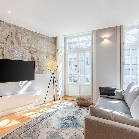 Cedofeita Balcony With Free Parking Porto